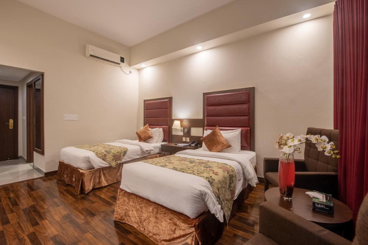 Legend Hotel Islamabad Esterno foto
