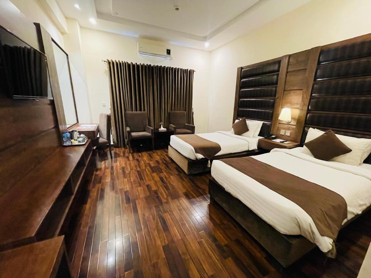 Legend Hotel Islamabad Esterno foto